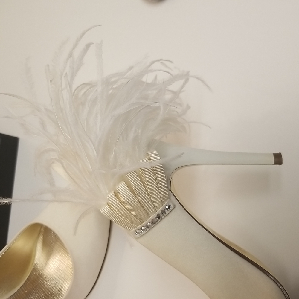 Shoes - Picture 2 of 6